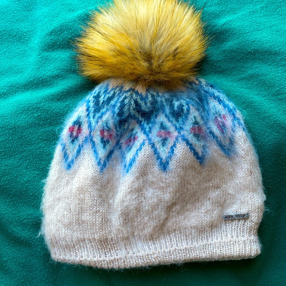 NWOT prana beanie